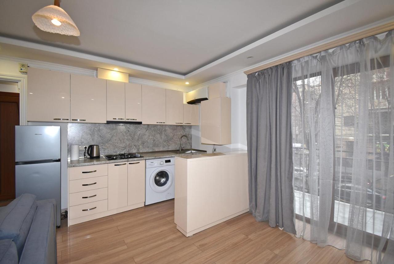 19Tumanyan Excellent Apartment In The Centre Of Capital Jerevan Buitenkant foto
