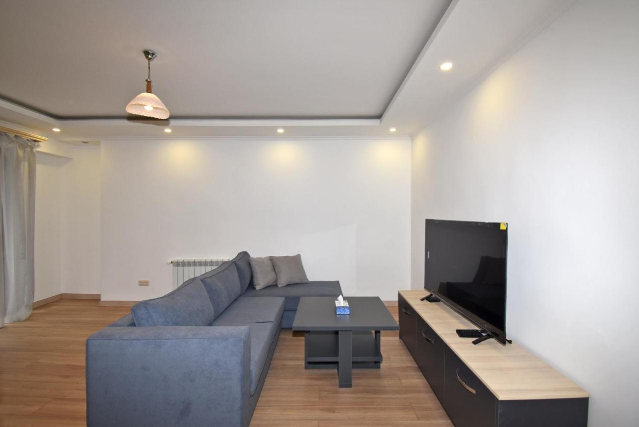 19Tumanyan Excellent Apartment In The Centre Of Capital Jerevan Buitenkant foto