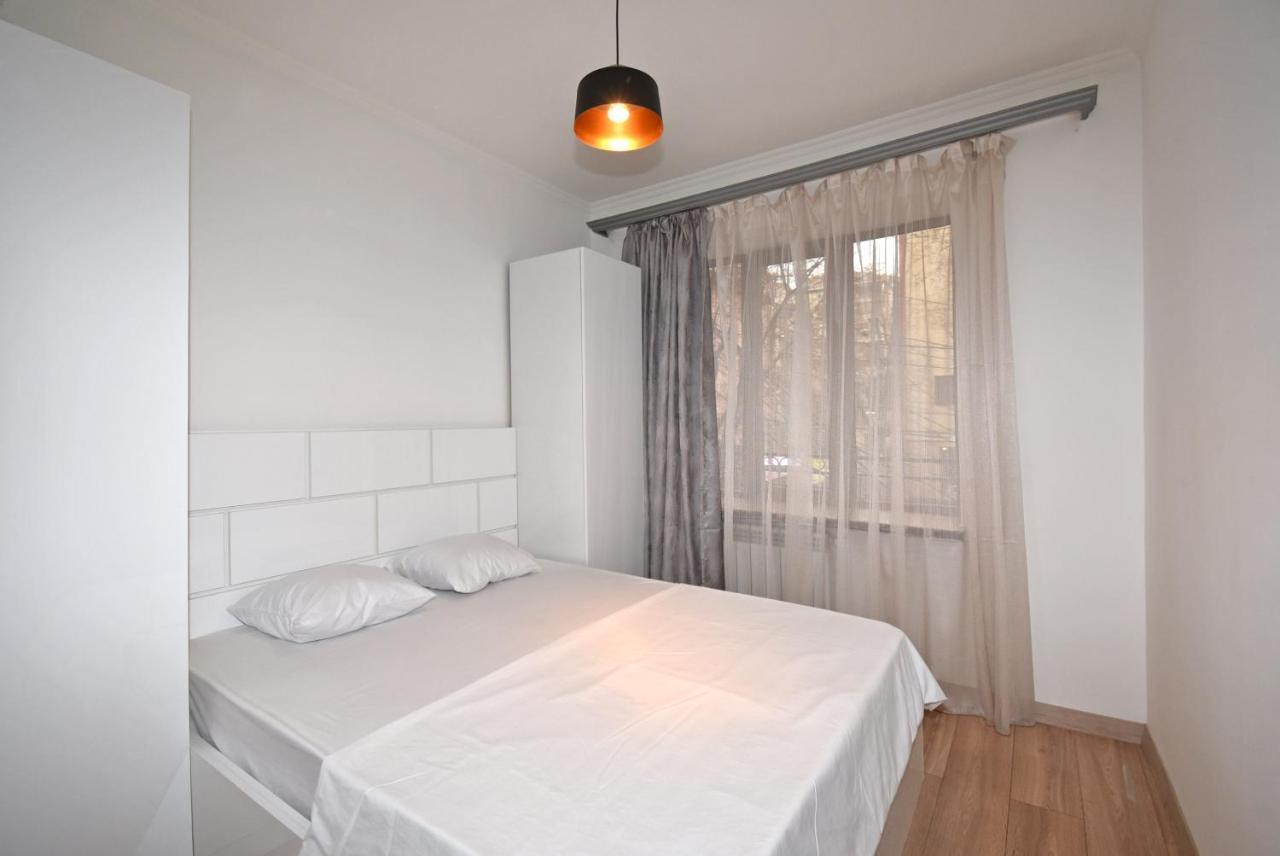 19Tumanyan Excellent Apartment In The Centre Of Capital Jerevan Buitenkant foto