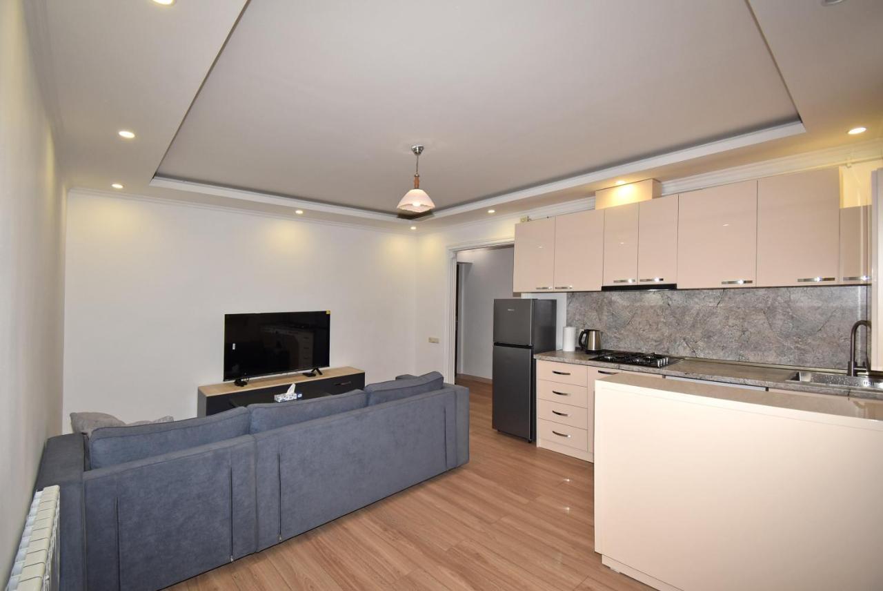 19Tumanyan Excellent Apartment In The Centre Of Capital Jerevan Buitenkant foto